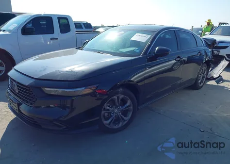 2024 Honda Accord Ex z USA, uszkodzony, nr VIN 1HGCY1F38RA045807